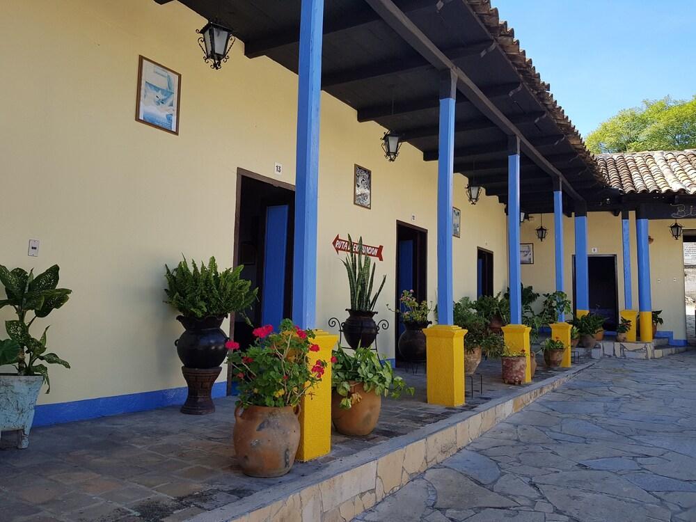 Hotel Lirice Colonial Comitan de Dominguez Ngoại thất bức ảnh